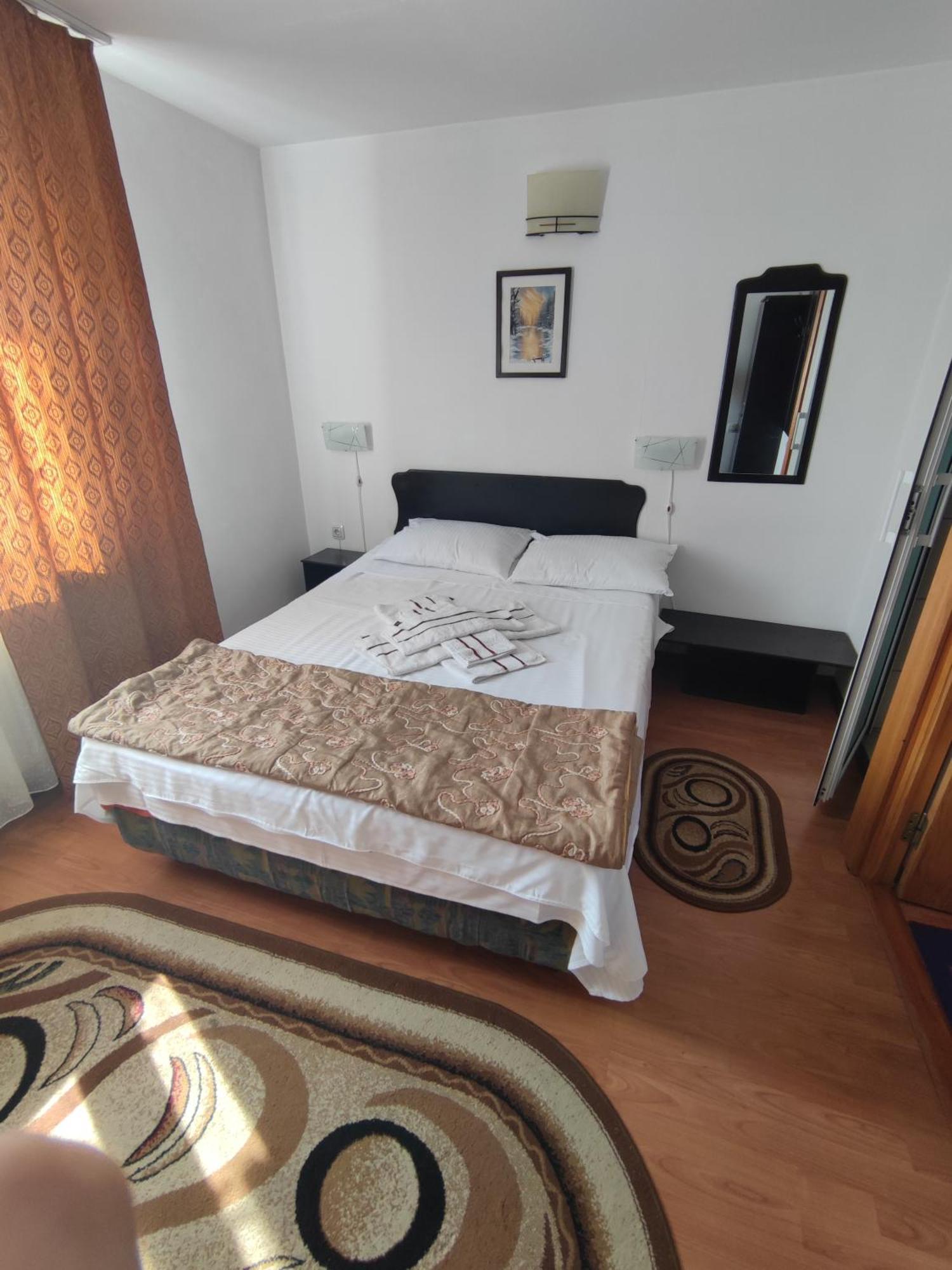 Camere De Inchiriat Edelweiss Dumbrava Roşie Εξωτερικό φωτογραφία