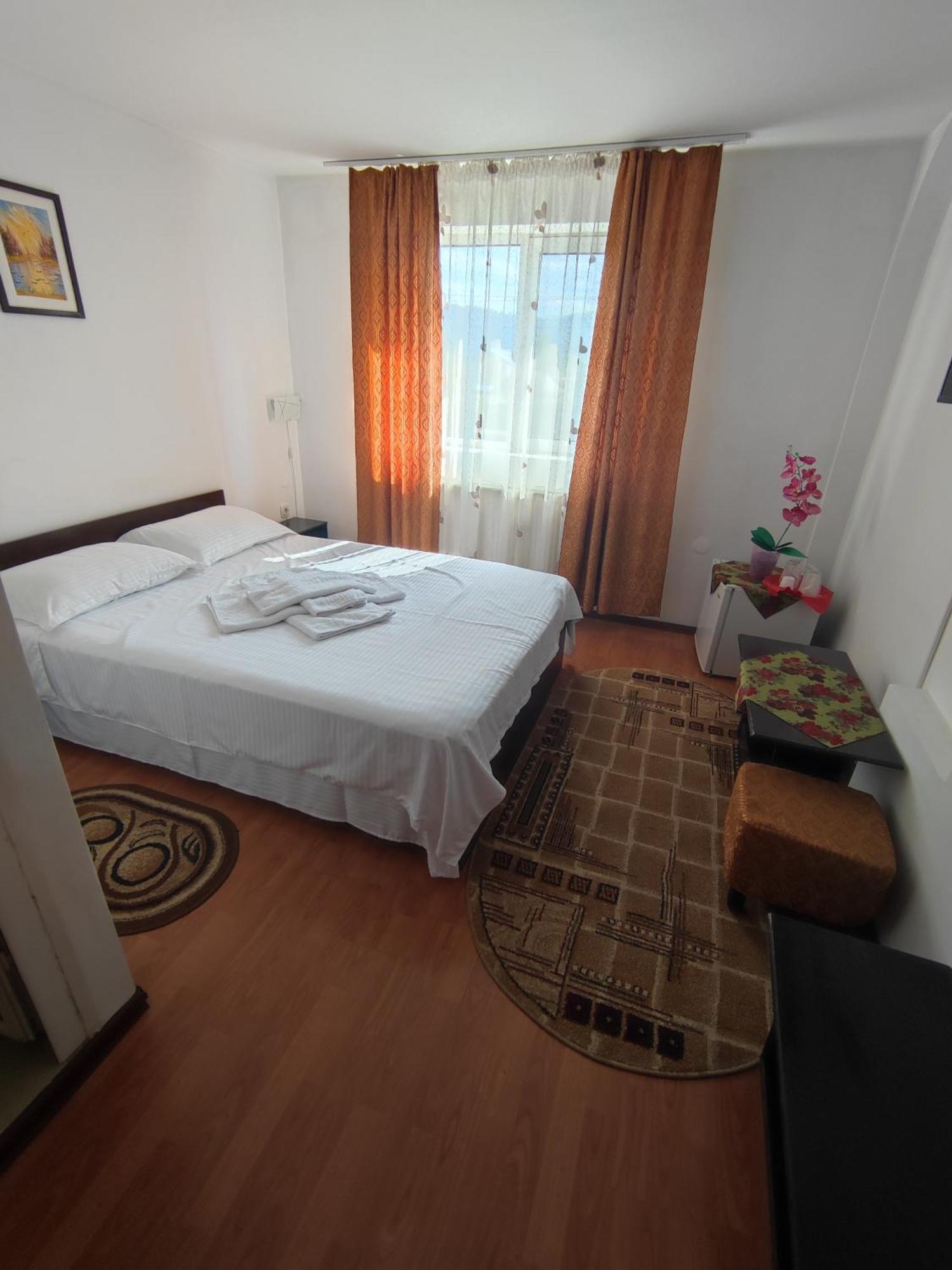 Camere De Inchiriat Edelweiss Dumbrava Roşie Εξωτερικό φωτογραφία